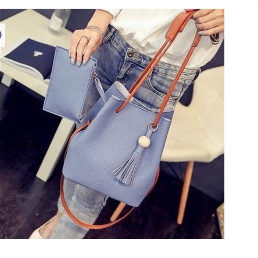 New leather tote 👜 w/ attached wallet
